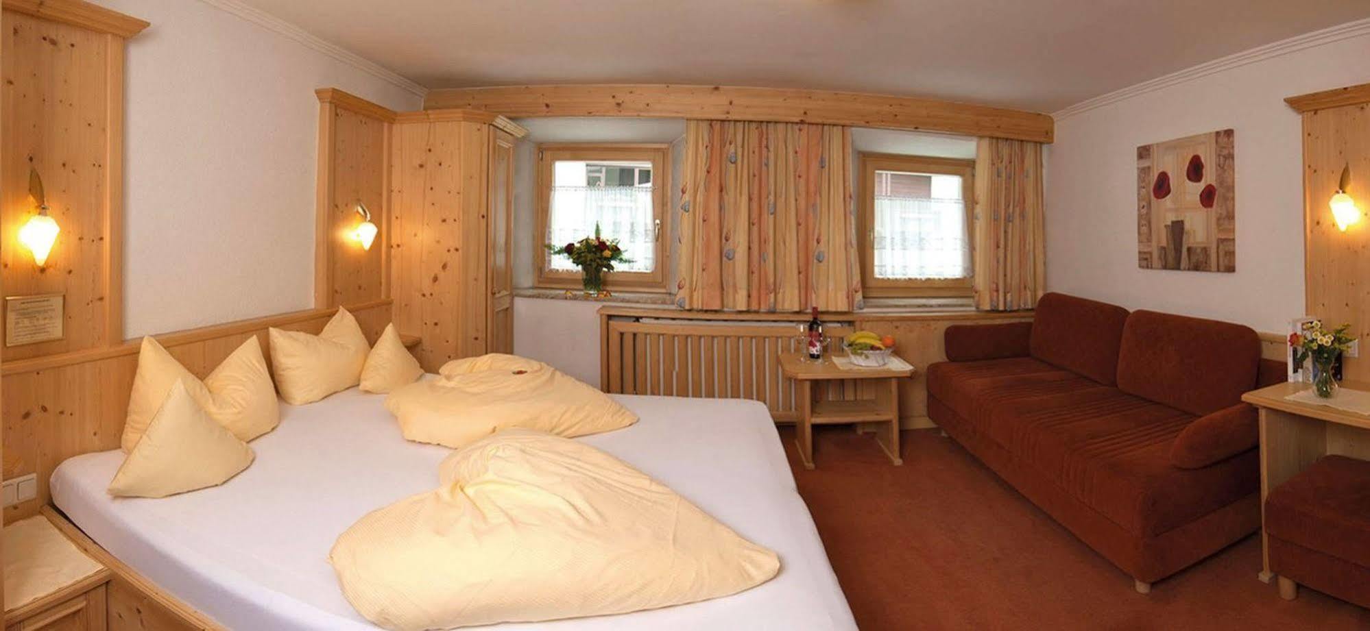 Hotel Zum Hirschen Langenfeld